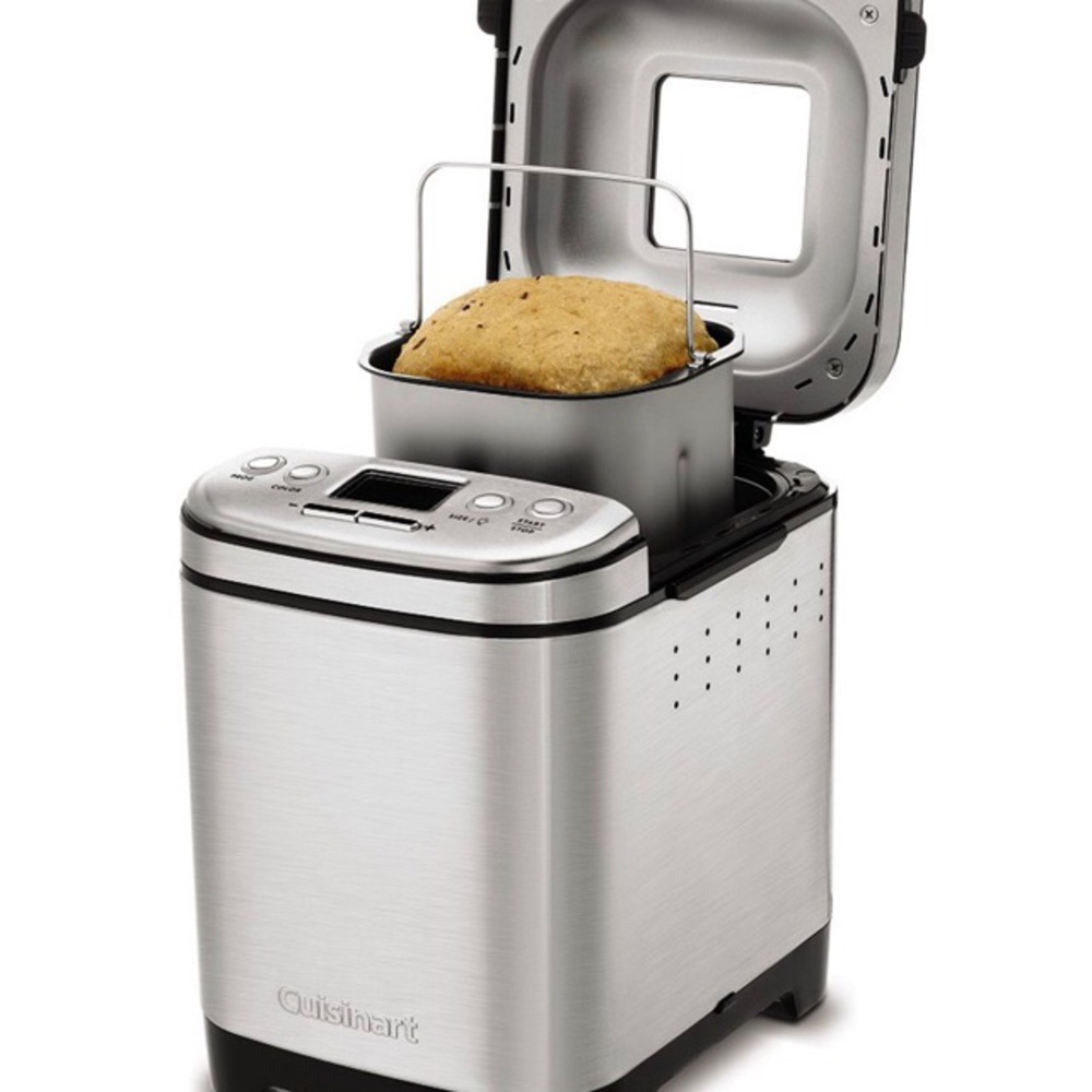 Cuisinart CBK-110 bread maker.  New in the box.